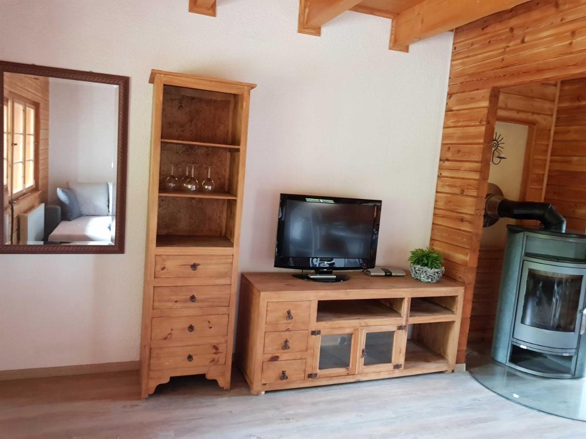 Blockhaus Canow Mit Fahrraedern Exterior foto